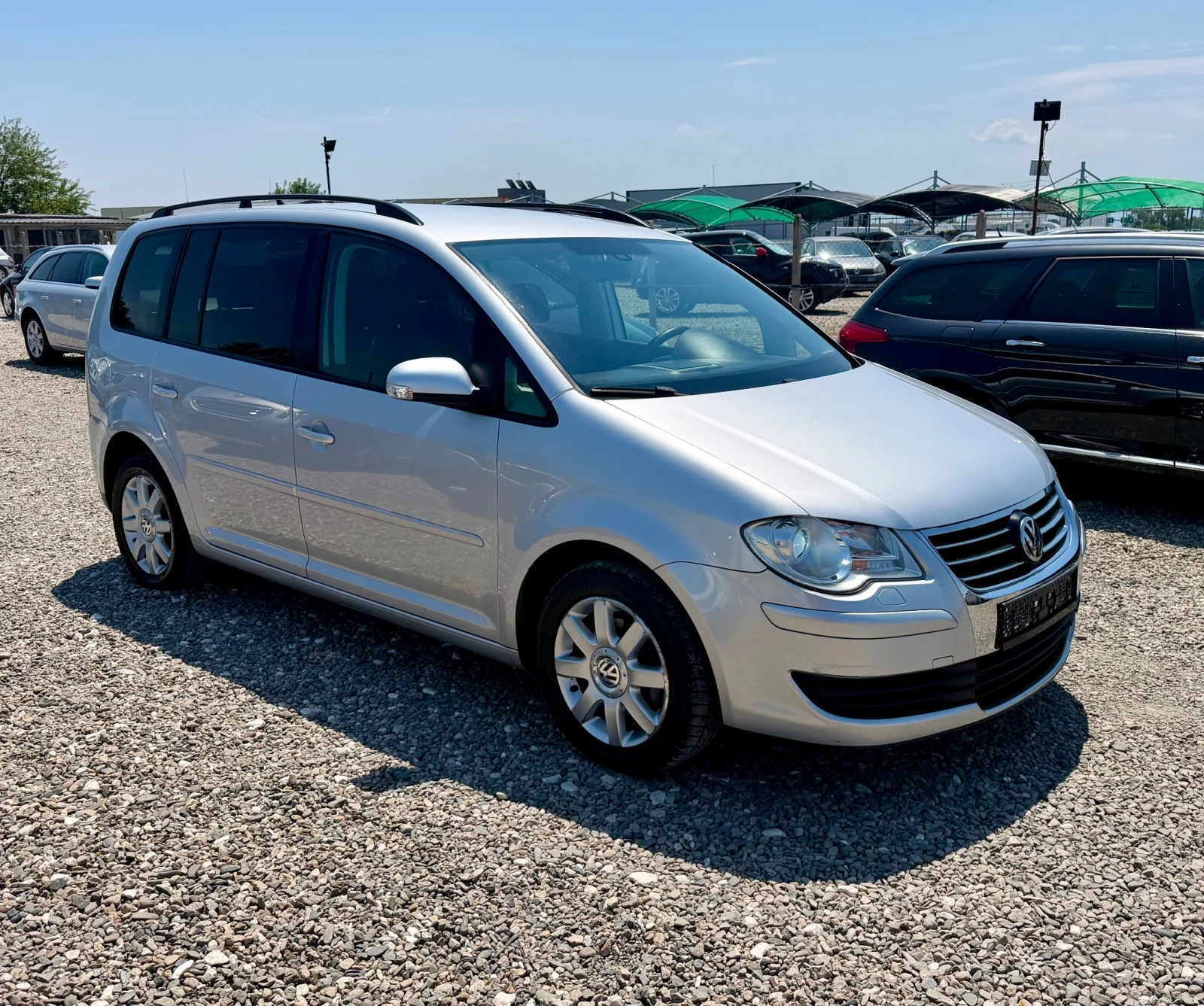 VW Touran 1.9TDI * 6 скорости * ПОДГРЕВ * 7 МЕСТА * , снимка 3 - Автомобили и джипове - 55253459