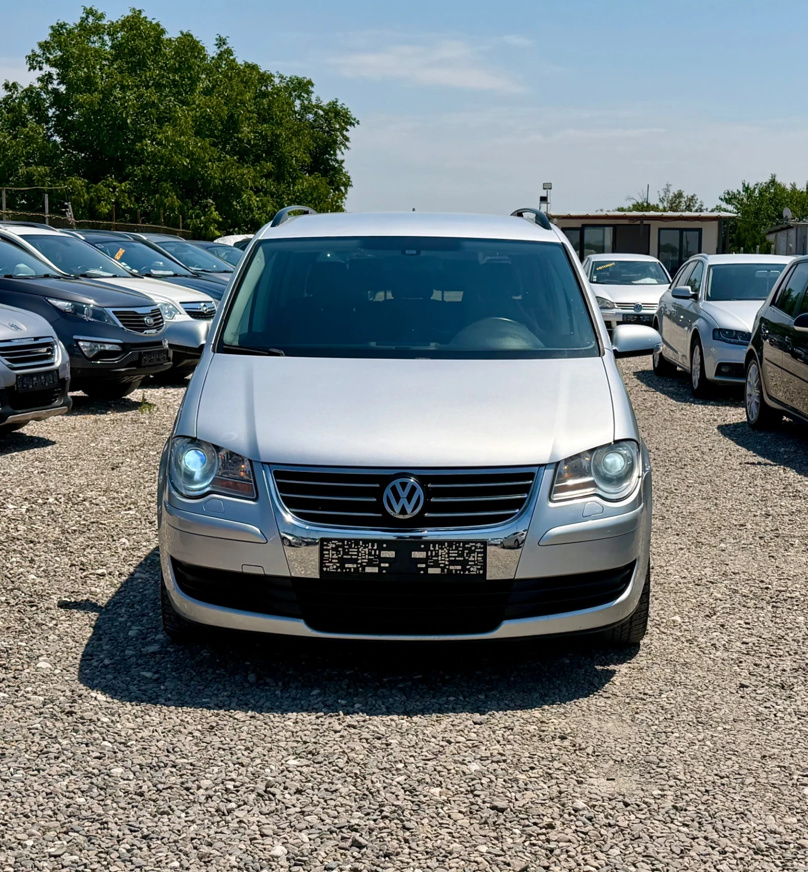VW Touran 1.9TDI * 6 скорости * ПОДГРЕВ * 7 МЕСТА * , снимка 2 - Автомобили и джипове - 55253459