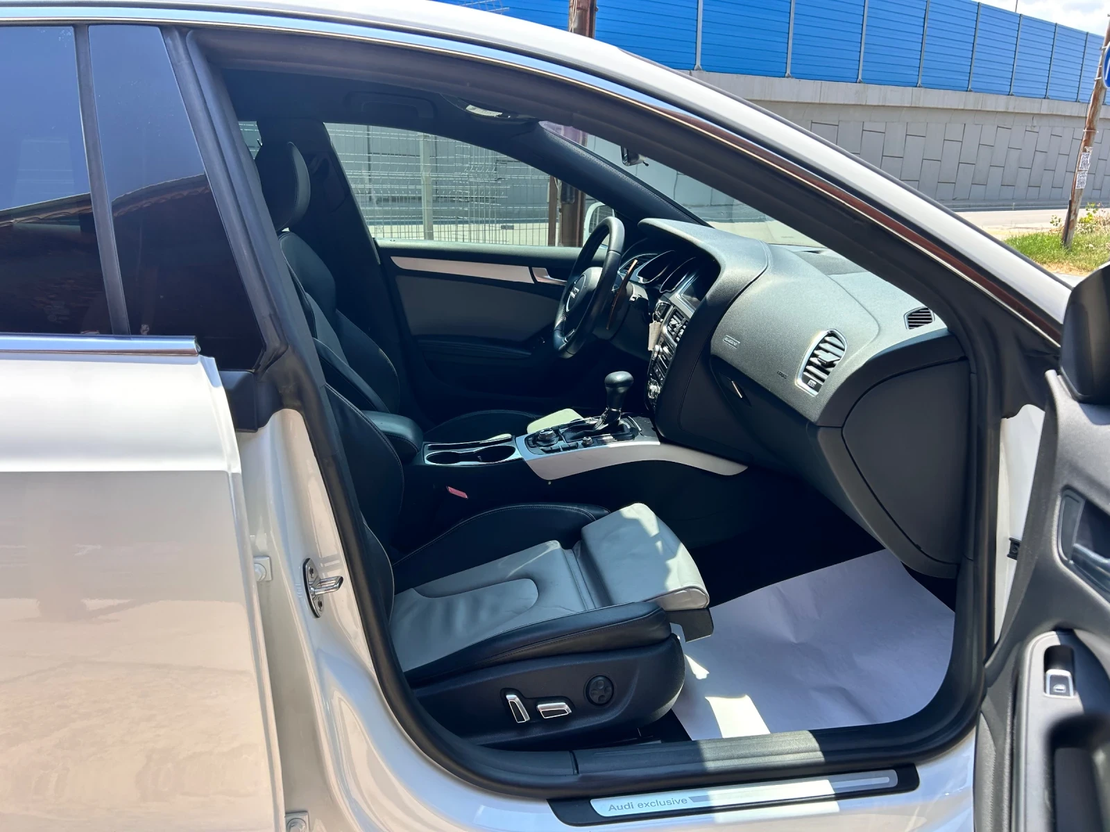 Audi A5 2.0TFSI QUATTRO EXCLUSIVE , снимка 14 - Автомобили и джипове - 55385602