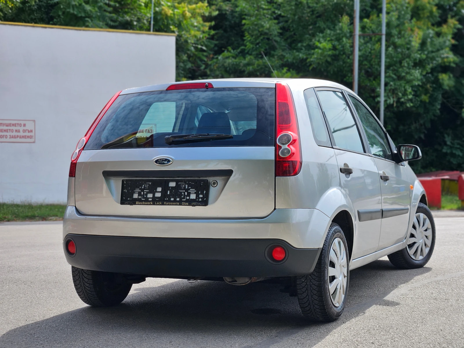 Ford Fiesta 1.3, 70к.с., 129х.км!!!, снимка 5 - Автомобили и джипове - 55409637