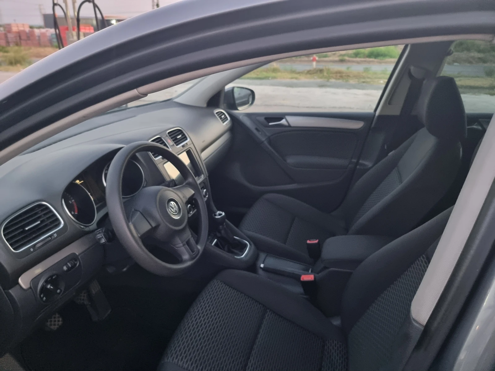 VW Golf 6 ПЕРФЕКТЕН, снимка 9 - Автомобили и джипове - 55631374