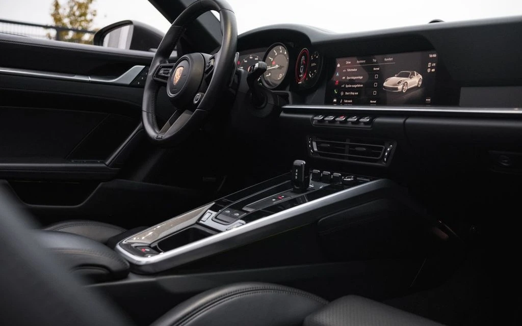 Porsche 911 Targa 4S, снимка 8 - Автомобили и джипове - 55636142