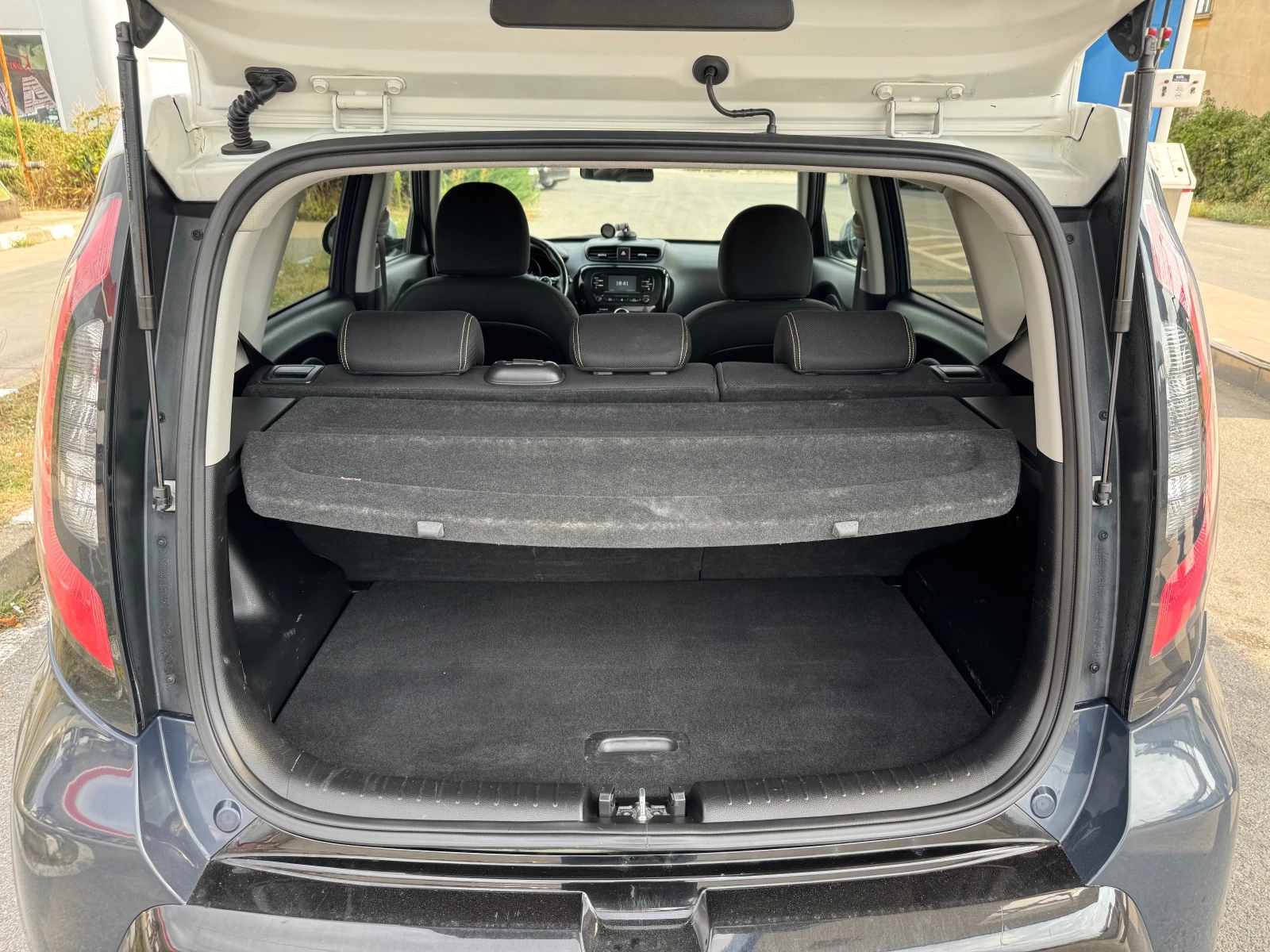 Kia Soul 1.6 CRDI FACELIFT KAMERA EURO 6, снимка 16 - Автомобили и джипове - 55660196