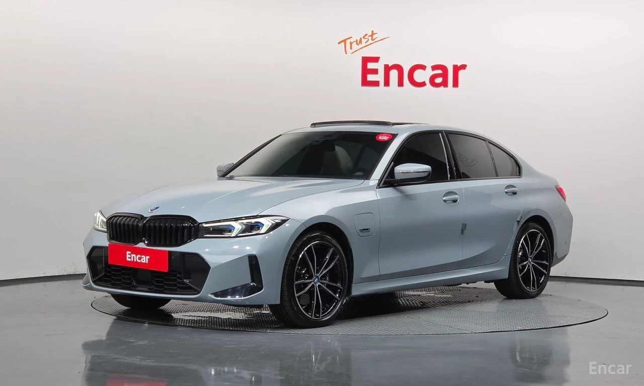 BMW 330 HYBRID* M* SPORT* LASER* HARMON* KARDON* ХЕДЪП* 