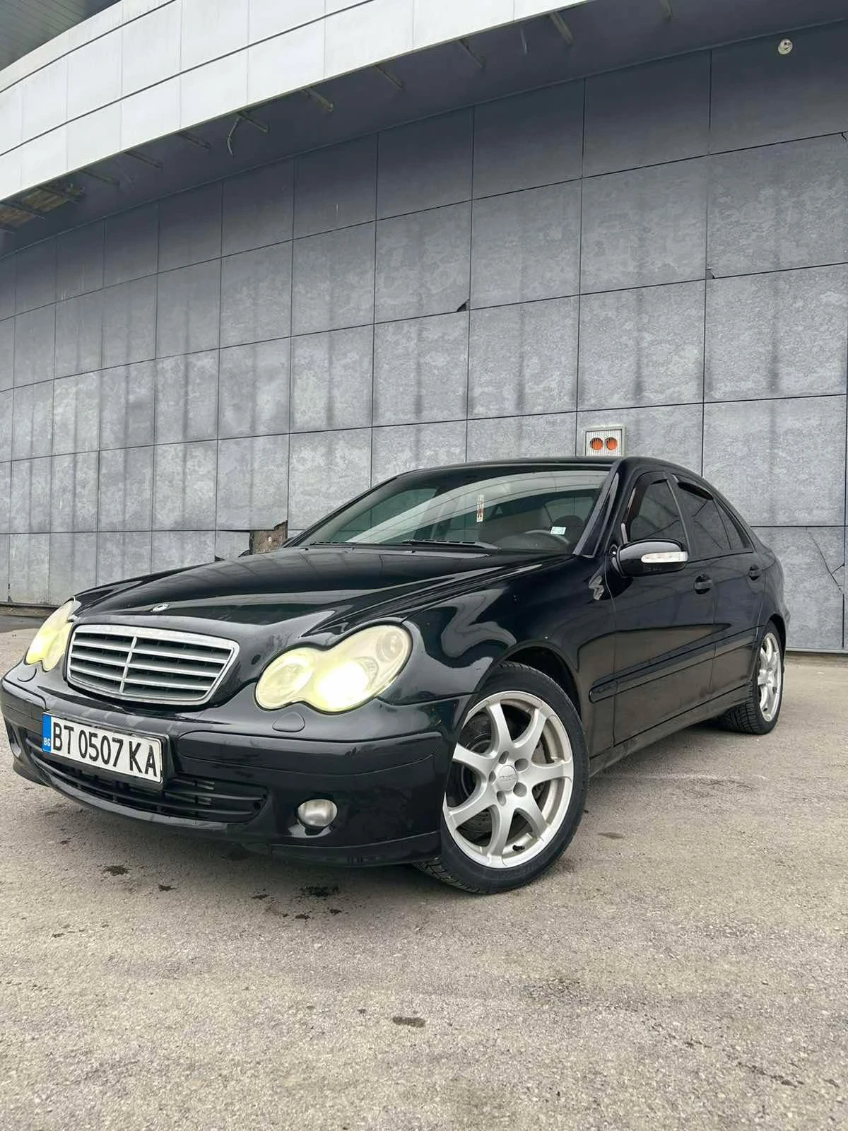 Mercedes-Benz C 220, снимка 3 - Автомобили и джипове - 55780050
