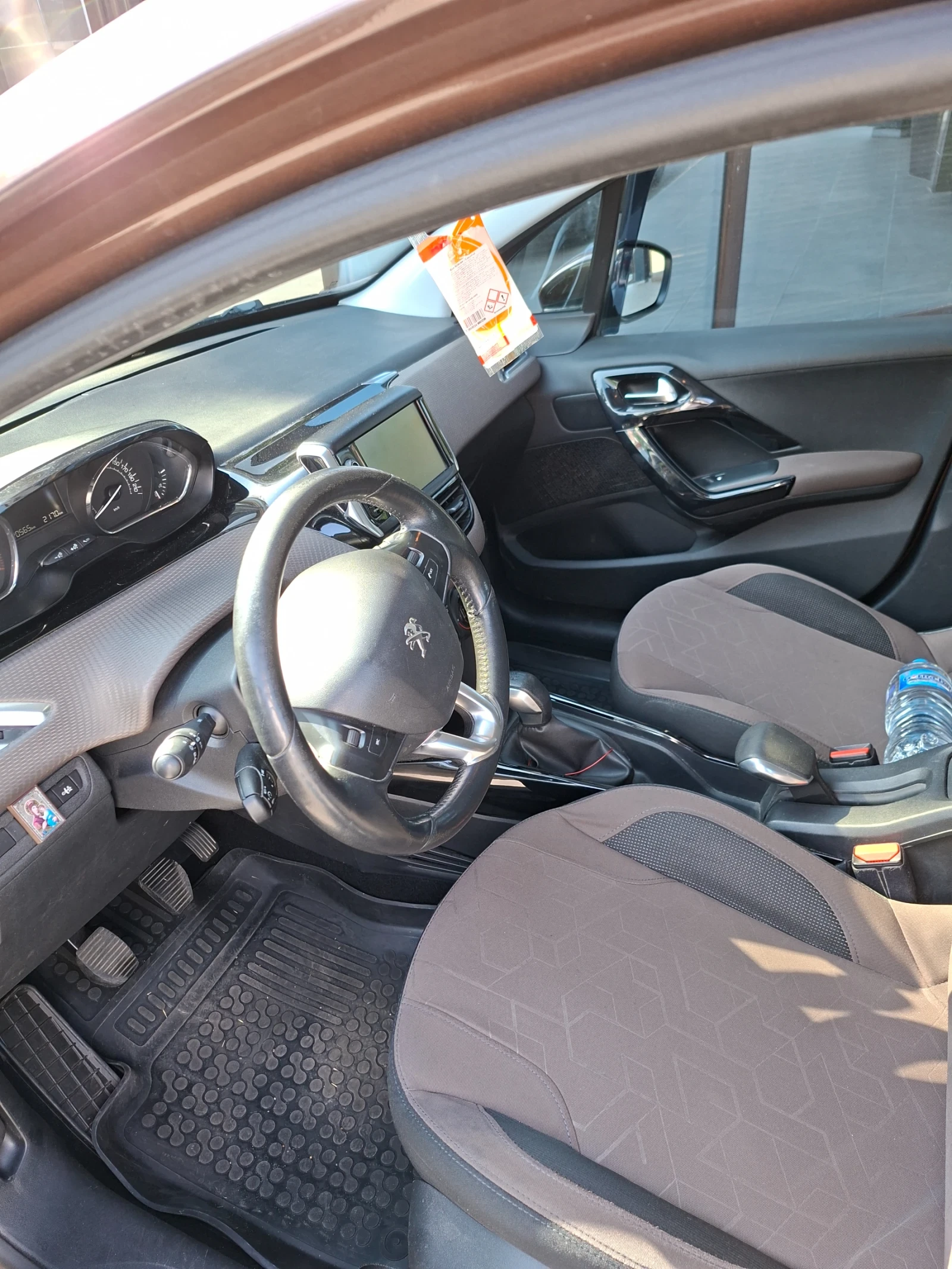 Peugeot 2008 1400, снимка 5 - Автомобили и джипове - 55824835