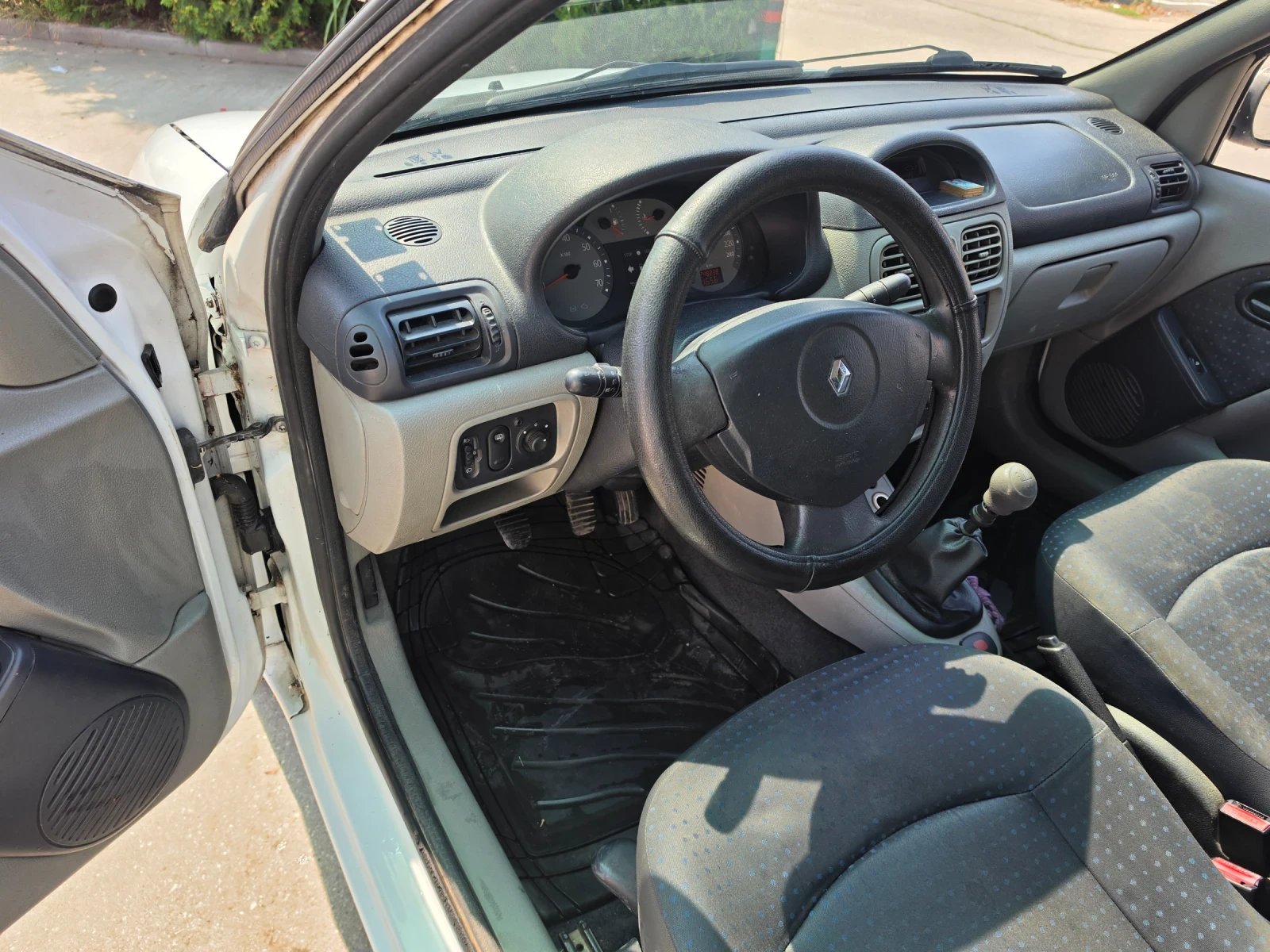 Renault Clio 1.5 �������� | Mobile.bg � ����������� 11