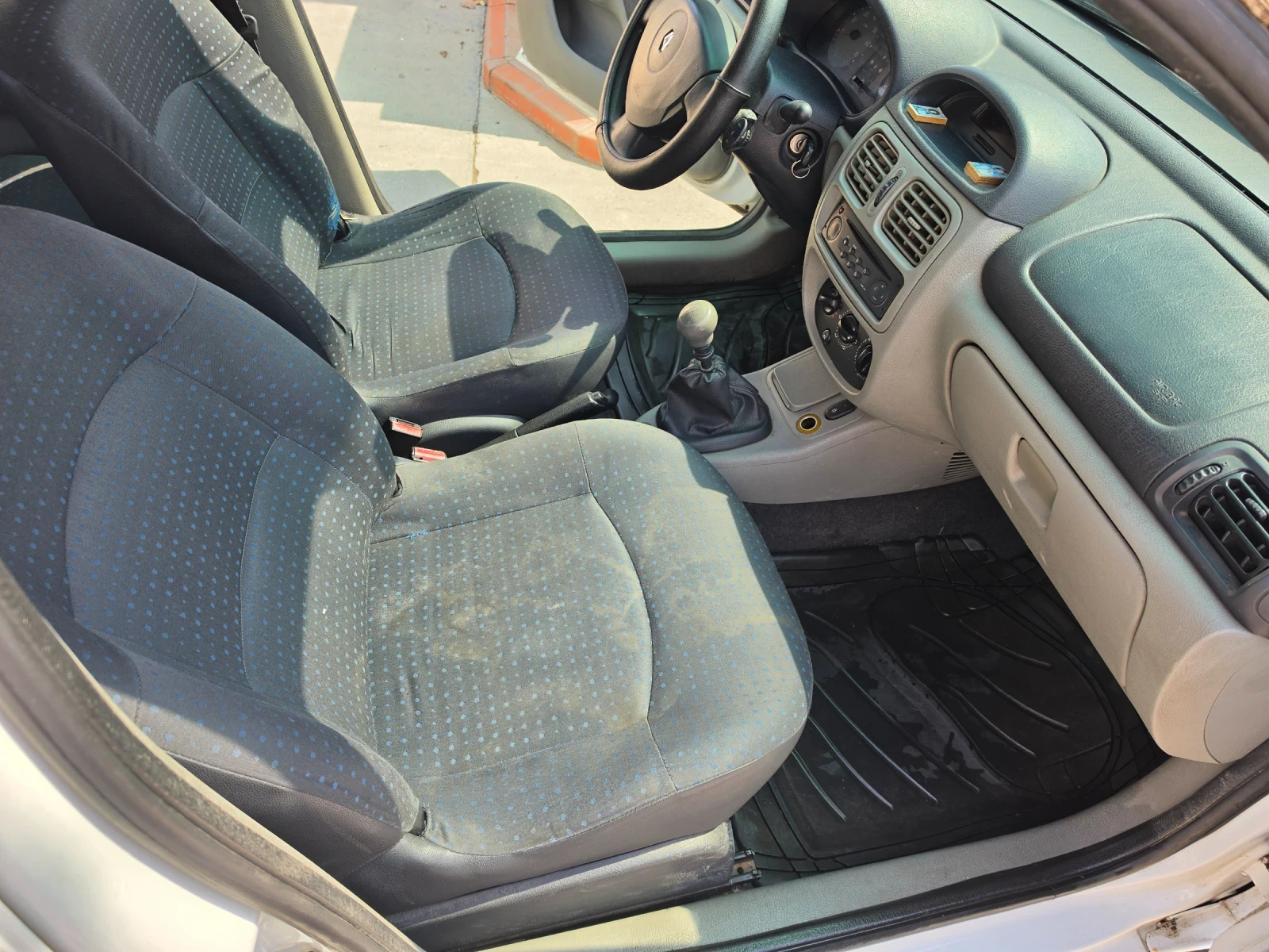 Renault Clio 1.5 �������� | Mobile.bg � ����������� 13