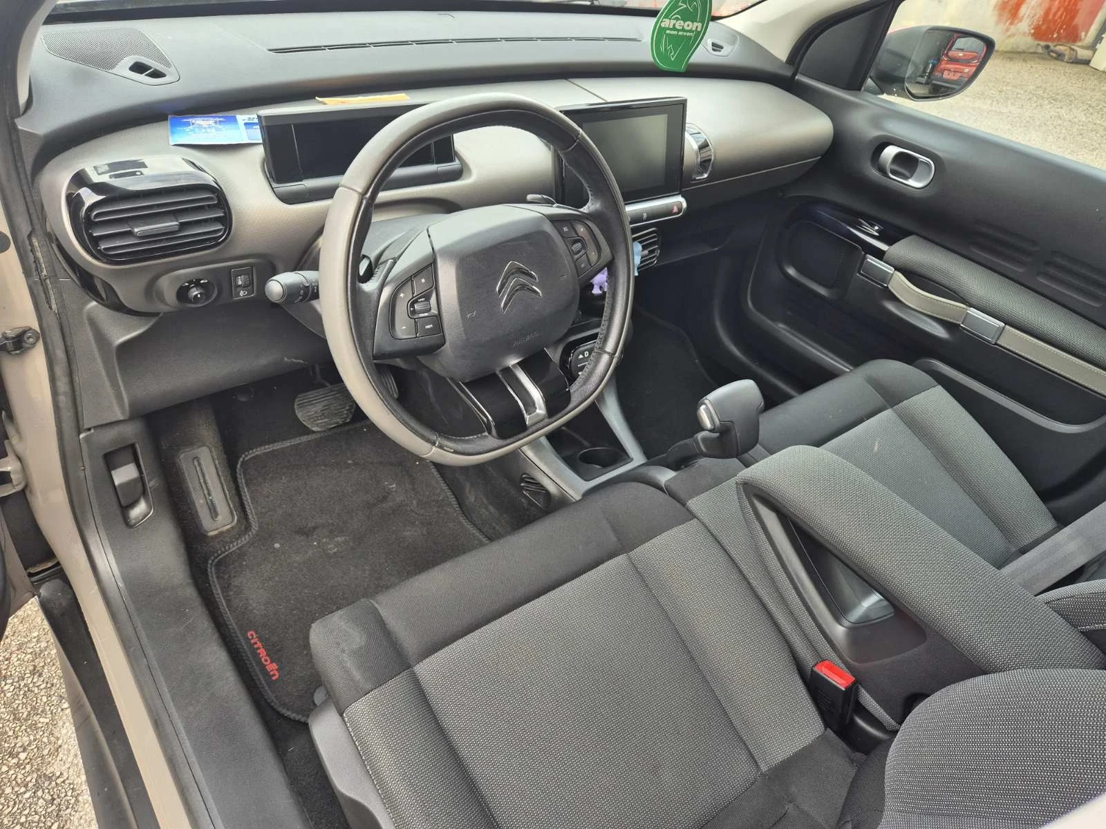 Citroen C4 Cactus, снимка 5 - Автомобили и джипове - 56114571