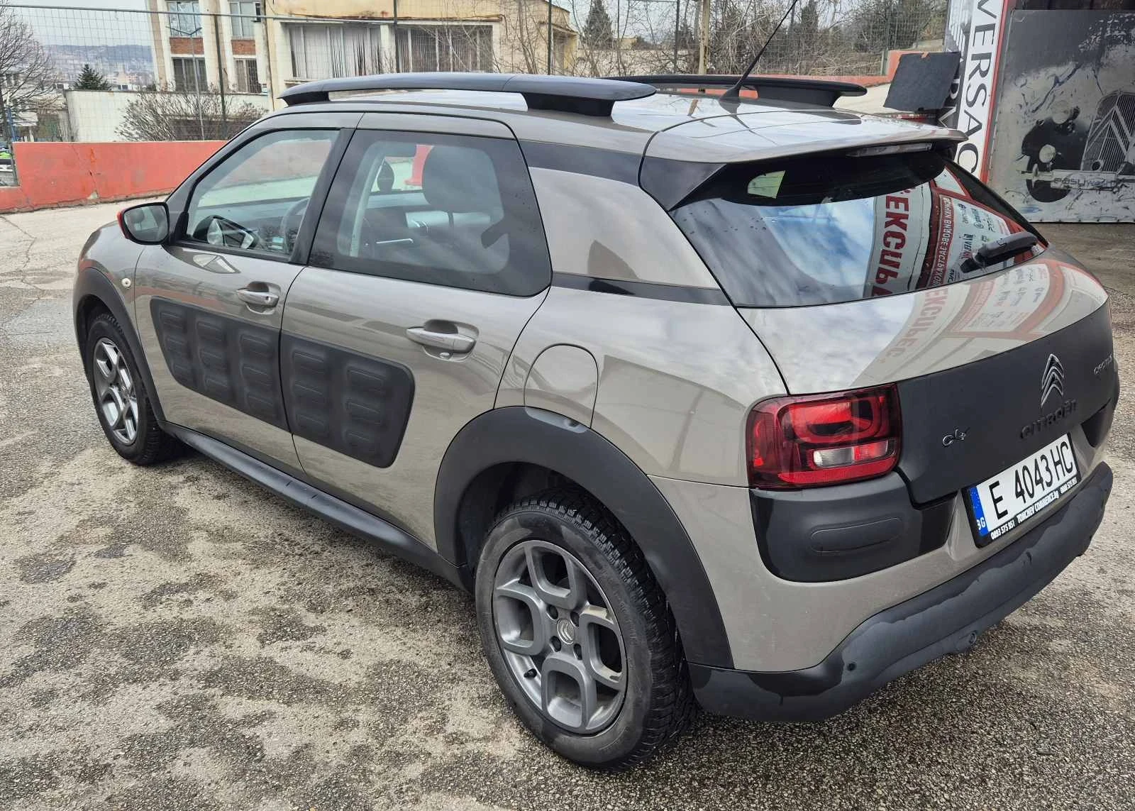 Citroen C4 Cactus, снимка 4 - Автомобили и джипове - 56114571