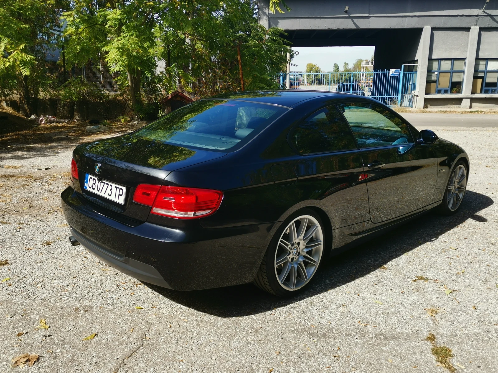 BMW 320, снимка 4 - Автомобили и джипове - 56445250