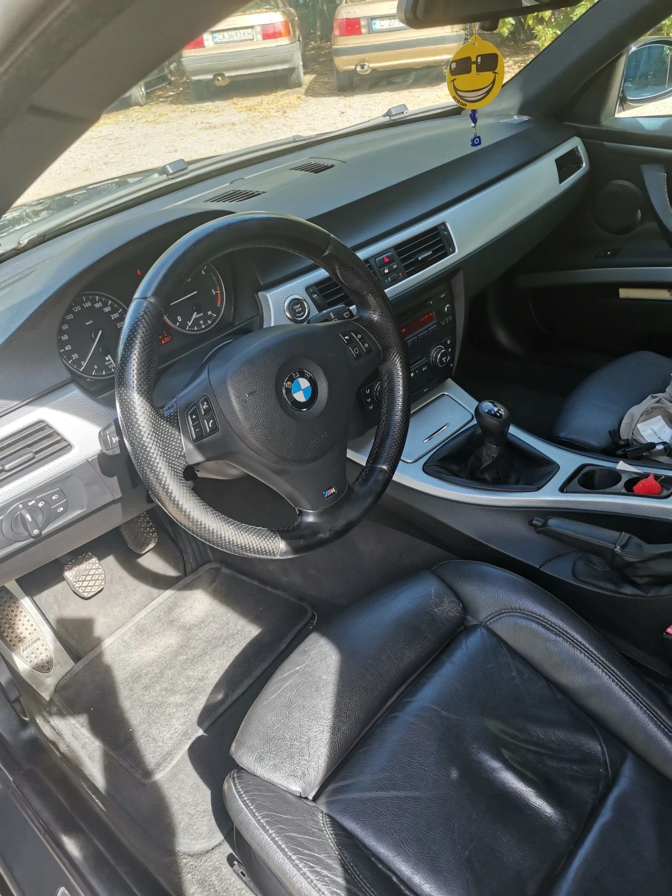 BMW 320, снимка 12 - Автомобили и джипове - 56445250