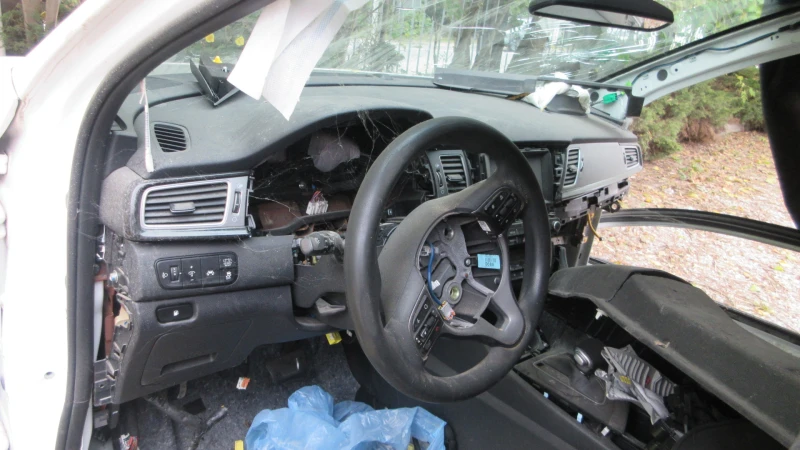 Kia Niro, снимка 7 - Автомобили и джипове - 52033713