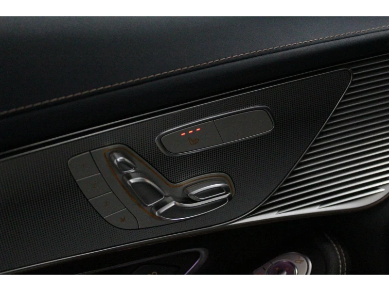 Mercedes-Benz EQC Full, снимка 10 - Автомобили и джипове - 53009815
