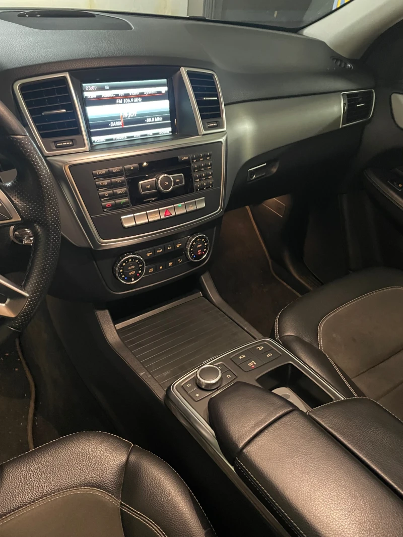 Mercedes-Benz ML 350 Premium Distronic, снимка 9 - Автомобили и джипове - 53274983