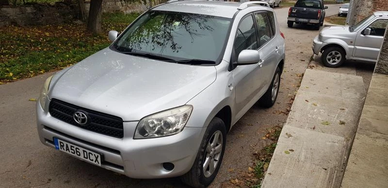 Toyota Rav4, снимка 1 - Автомобили и джипове - 46834418