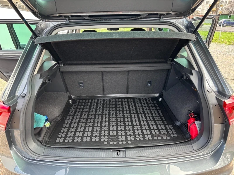 VW Tiguan 2.0TDI 4 Motion , снимка 8 - Автомобили и джипове - 55133534