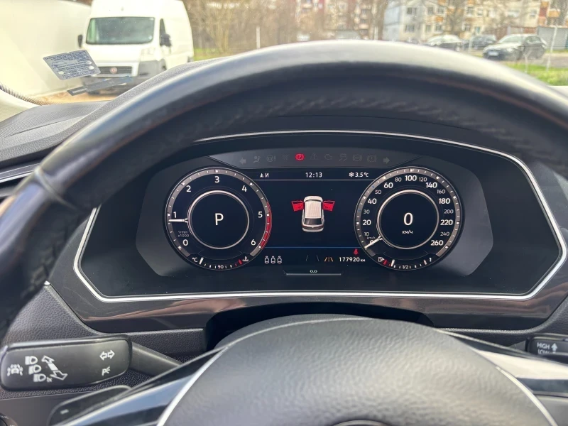 VW Tiguan 2.0TDI 4 Motion , снимка 15 - Автомобили и джипове - 55133534