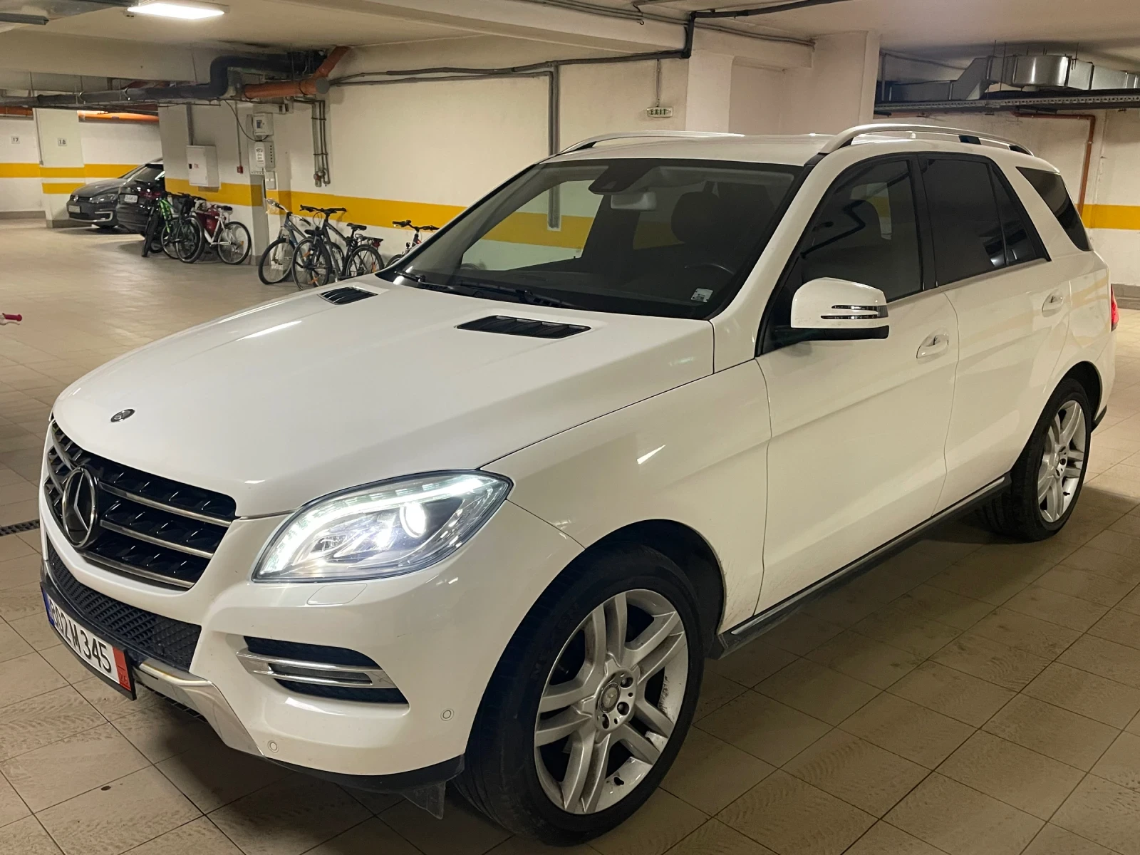 Mercedes-Benz ML 350 Premium Distronic, снимка 1