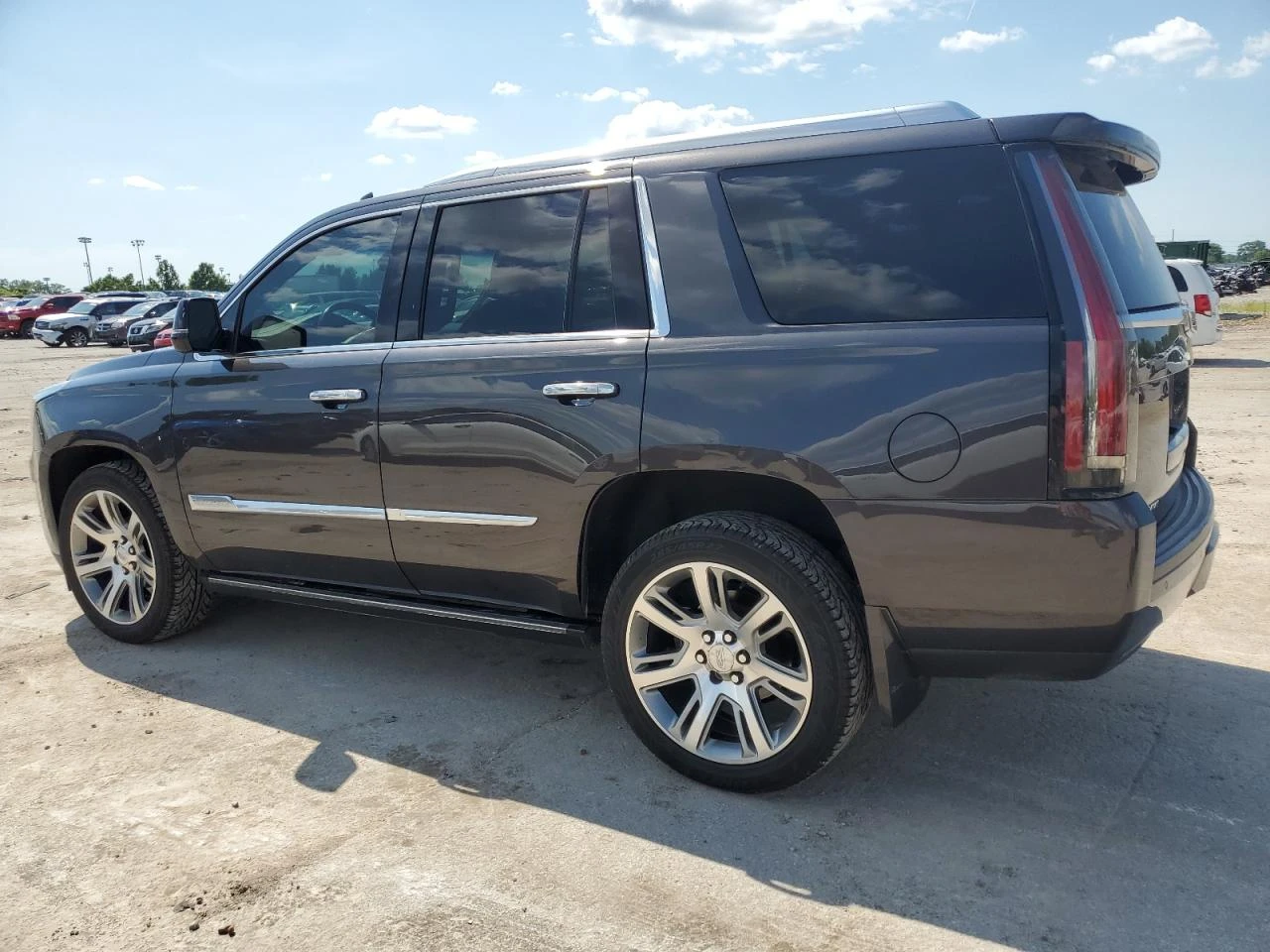 Cadillac Escalade PREMIUM/4X4/6.2L/ПЪЛНА СЕРВИЗНА ИСТОРИЯ - изображение 6