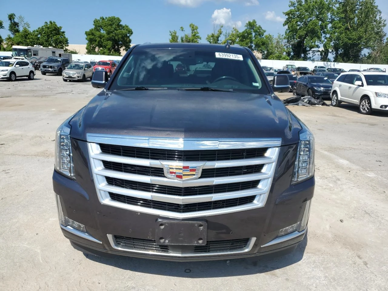 Cadillac Escalade PREMIUM/4X4/6.2L/ПЪЛНА СЕРВИЗНА ИСТОРИЯ - изображение 2