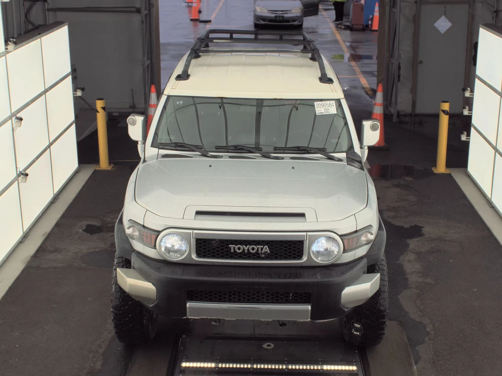 Toyota Fj cruiser 2007 Toyota FJ Cruiser wRear Doors - изображение 2