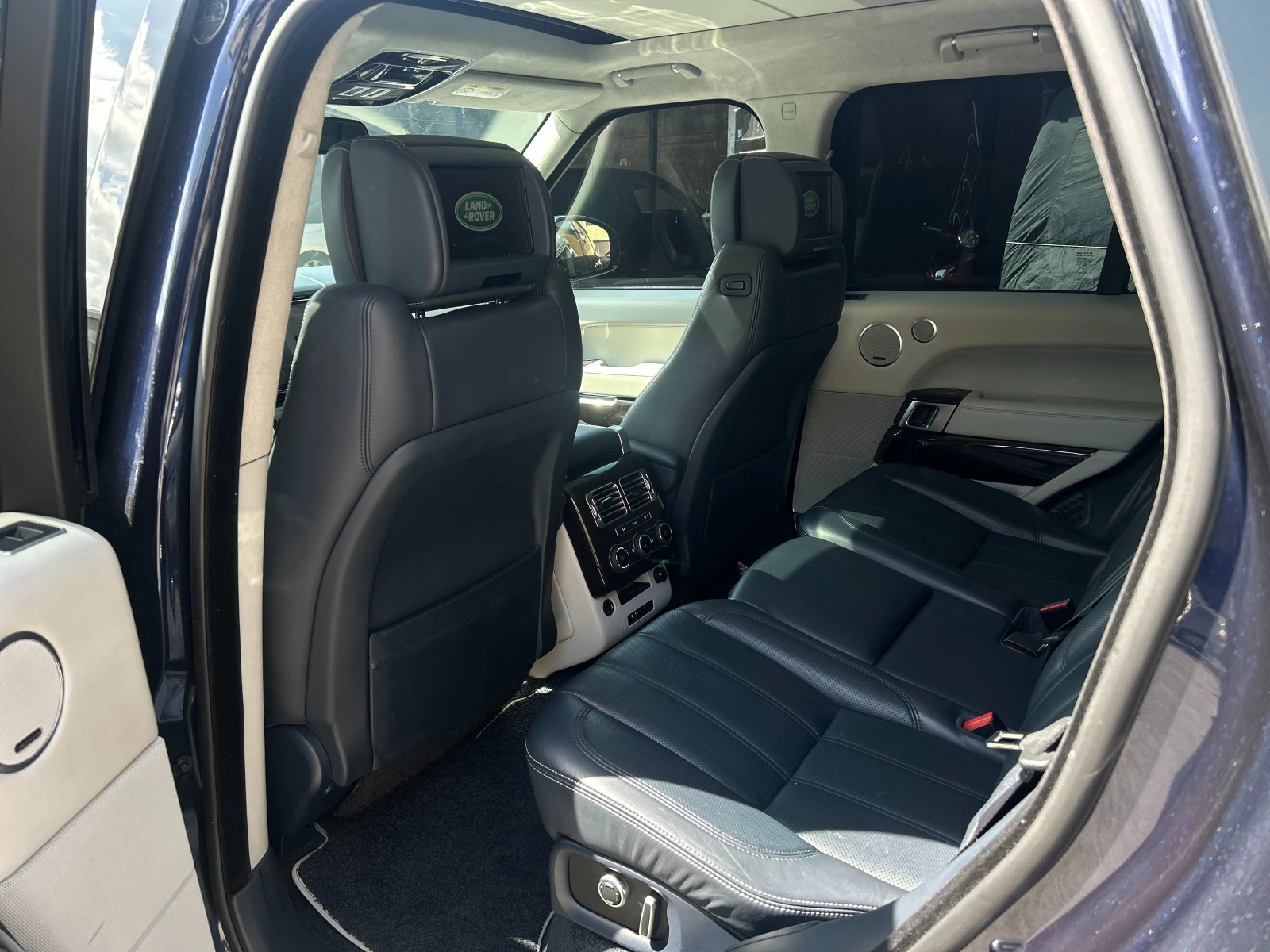 Land Rover Range rover 5.0 Autobiography - AWD, снимка 8 - Автомобили и джипове - 54330656