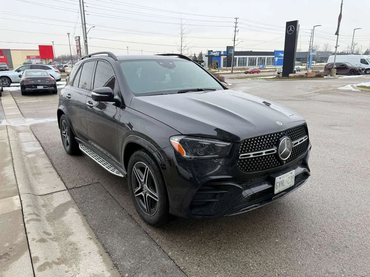 Mercedes-Benz GLE 450 | AMG-LINE| DISTR| 360| NIGHT| ОТ ПРЕДСТАВИТЕЛСТВО, снимка 3 - Автомобили и джипове - 54528088