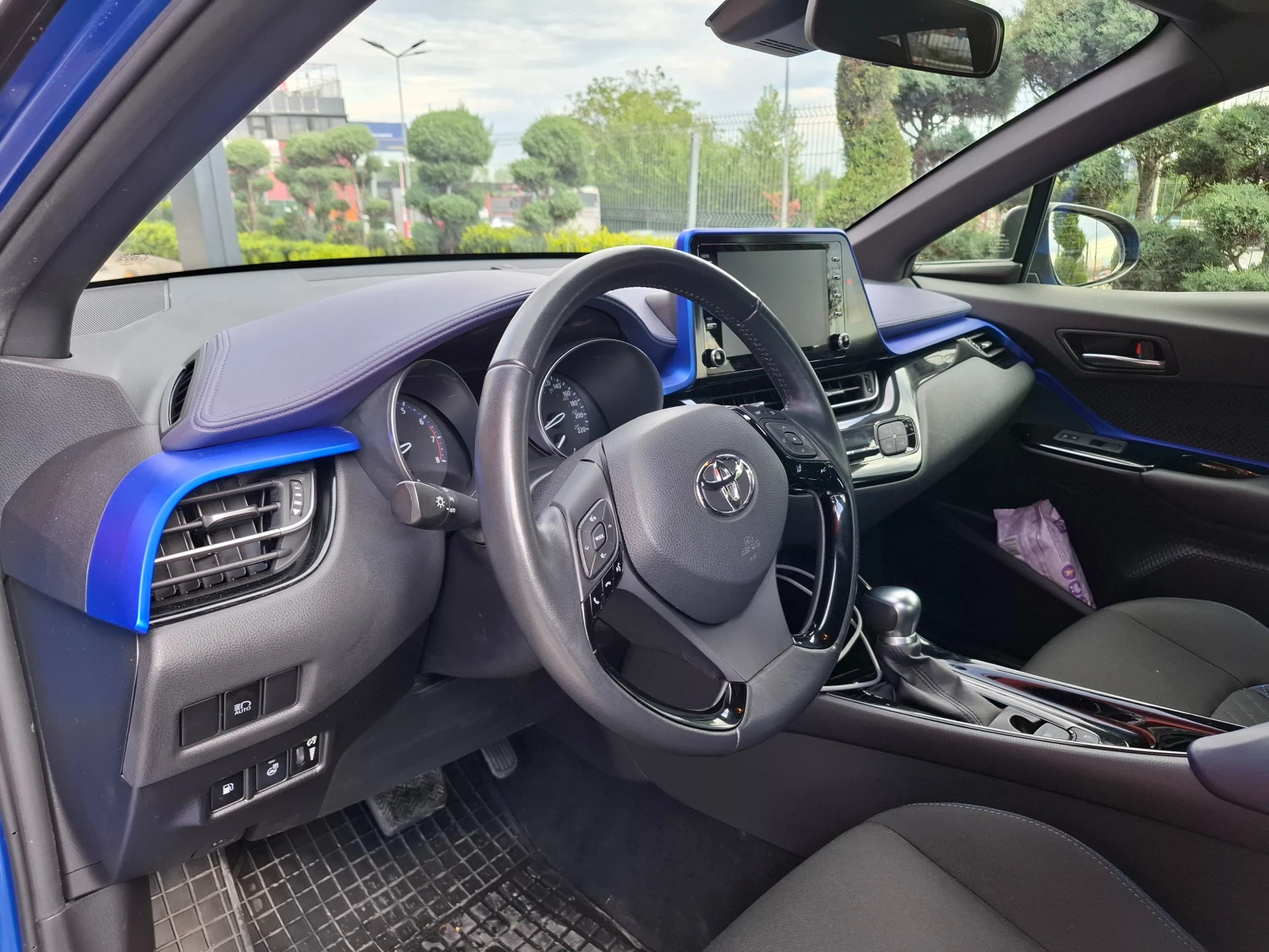 Toyota C-HR 2.0 ЧИСТ БЕНЗИН, снимка 7 - Автомобили и джипове - 54587547