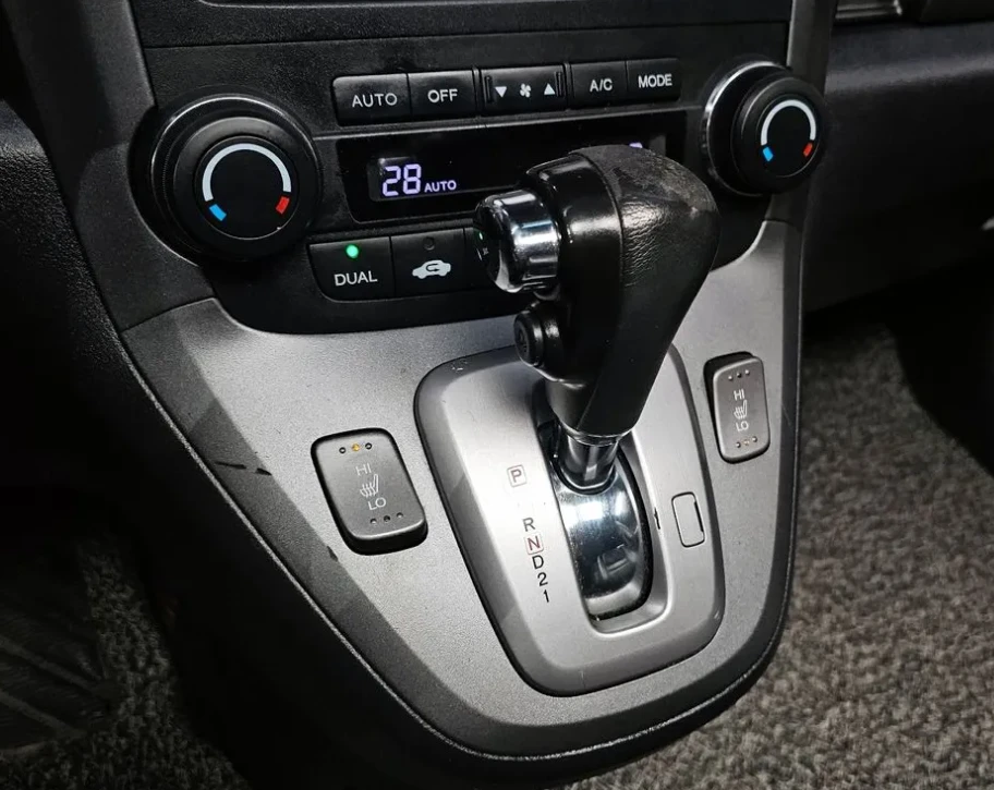 Honda Cr-v 2.4 бензин! 4х4! Автоматик! Екзекютив!, снимка 9 - Автомобили и джипове - 54819815