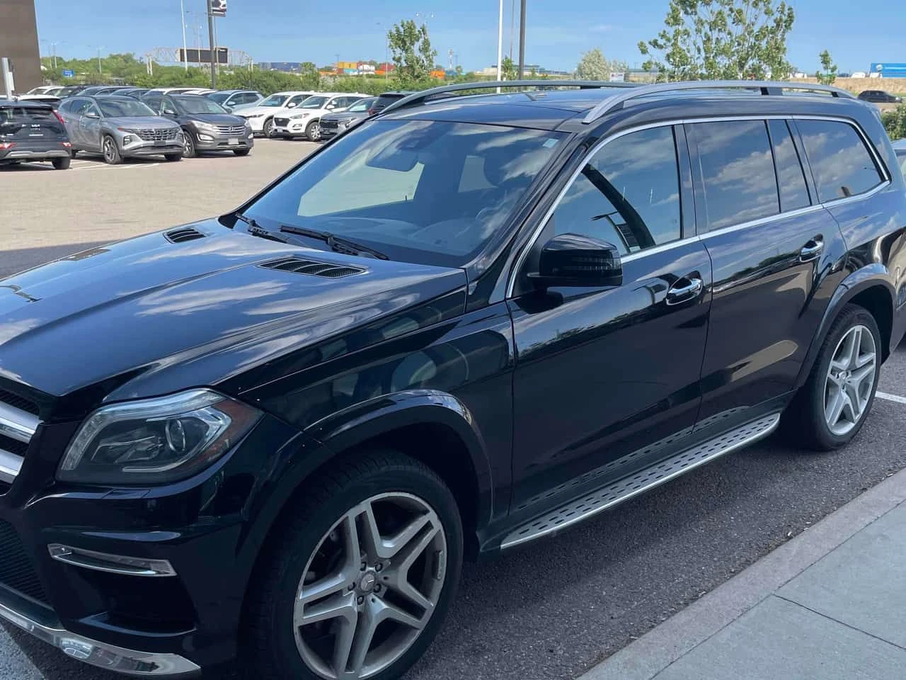 Mercedes-Benz GL 350 4MATIC * AMG PACK* 360 КАМЕРА* ПАНОРАМА* , снимка 3 - Автомобили и джипове - 54939267