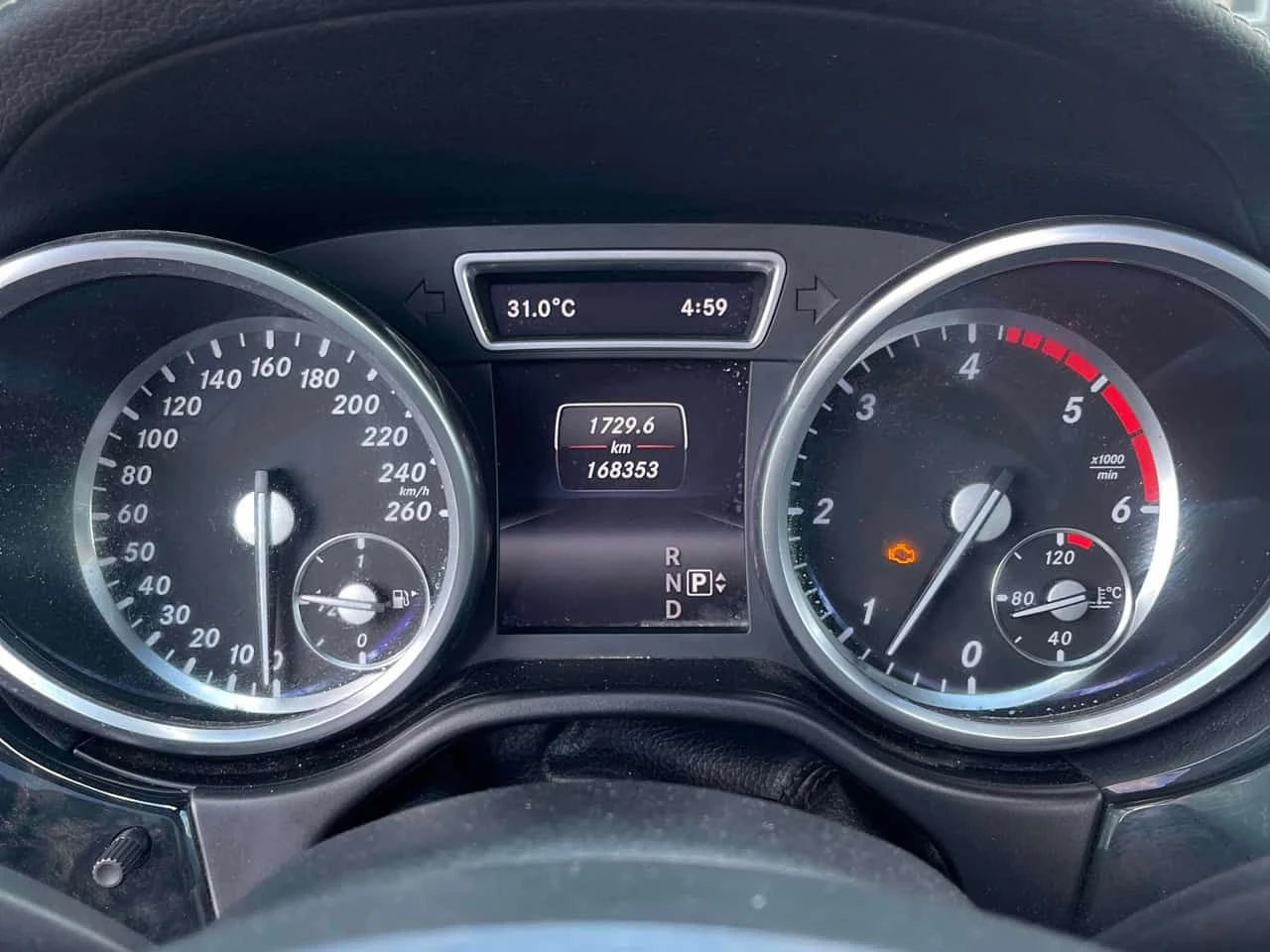 Mercedes-Benz GL 350 4MATIC * AMG PACK* 360 КАМЕРА* ПАНОРАМА* , снимка 8 - Автомобили и джипове - 54939267