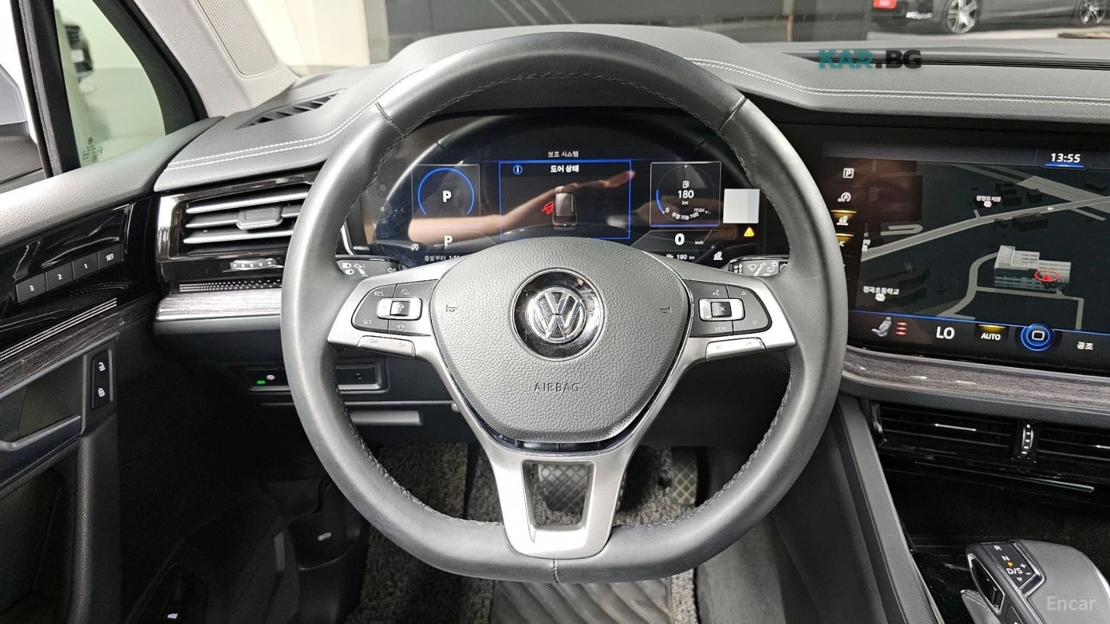 VW Touareg 3.0 TDI PREMIUM* КОЖА* НАВИ* ПАНО* КАМЕРА, снимка 11 - Автомобили и джипове - 55236829