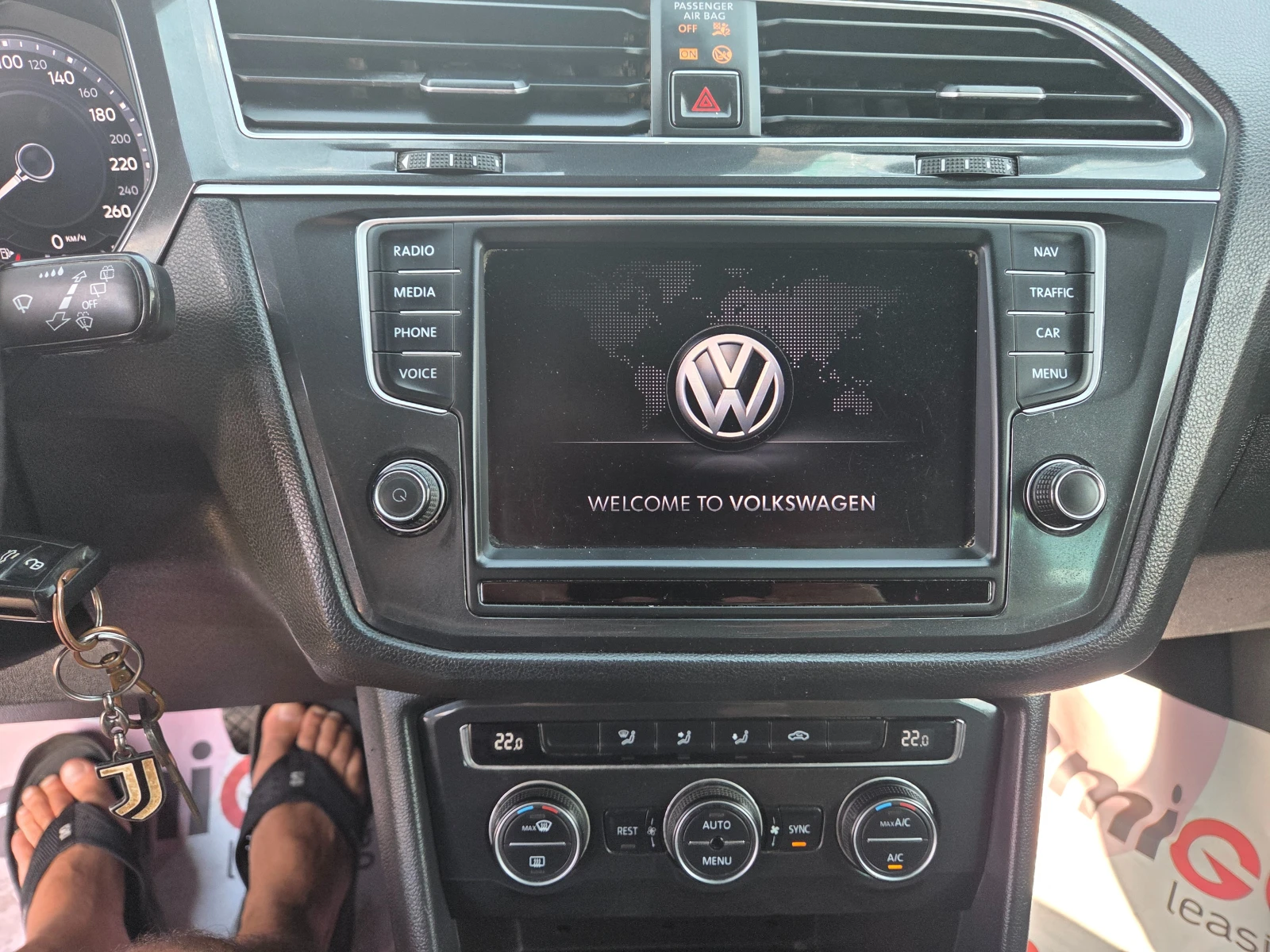 VW Tiguan 2.0TDI Rline DIGITAL, снимка 9 - Автомобили и джипове - 55301841