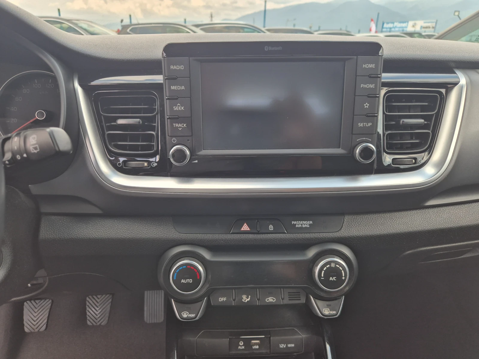 Kia Stonic 1.6 CRDI, снимка 14 - Автомобили и джипове - 55319349