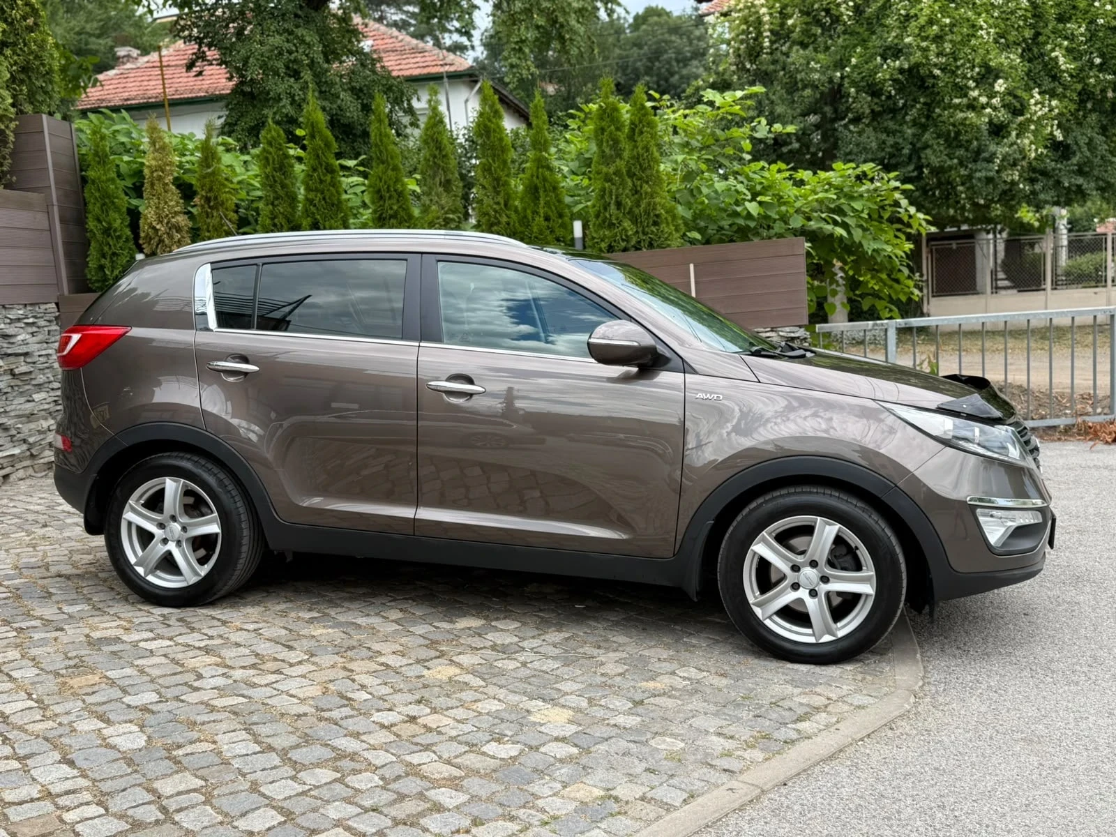 Kia Sportage, снимка 7 - Автомобили и джипове - 55530227