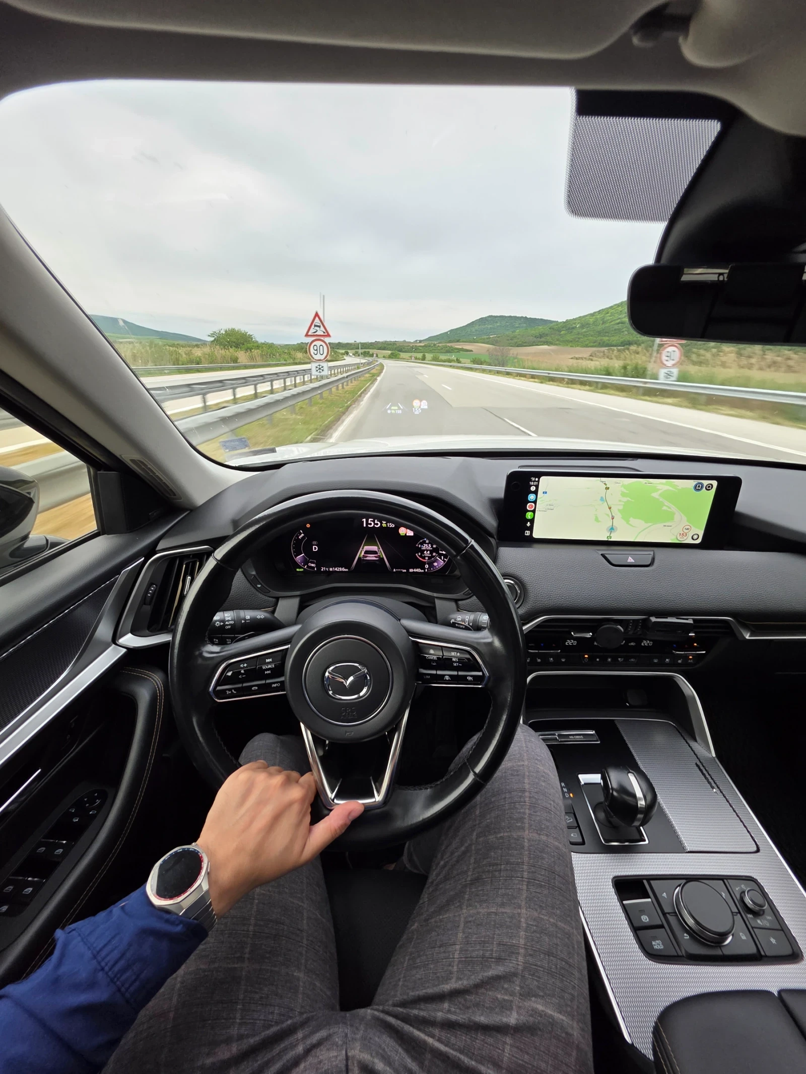Mazda CX-60 2.5 e-Skyactiv PHEV (Plug-in Hybrid) AWD (2023), снимка 7 - Автомобили и джипове - 55778943
