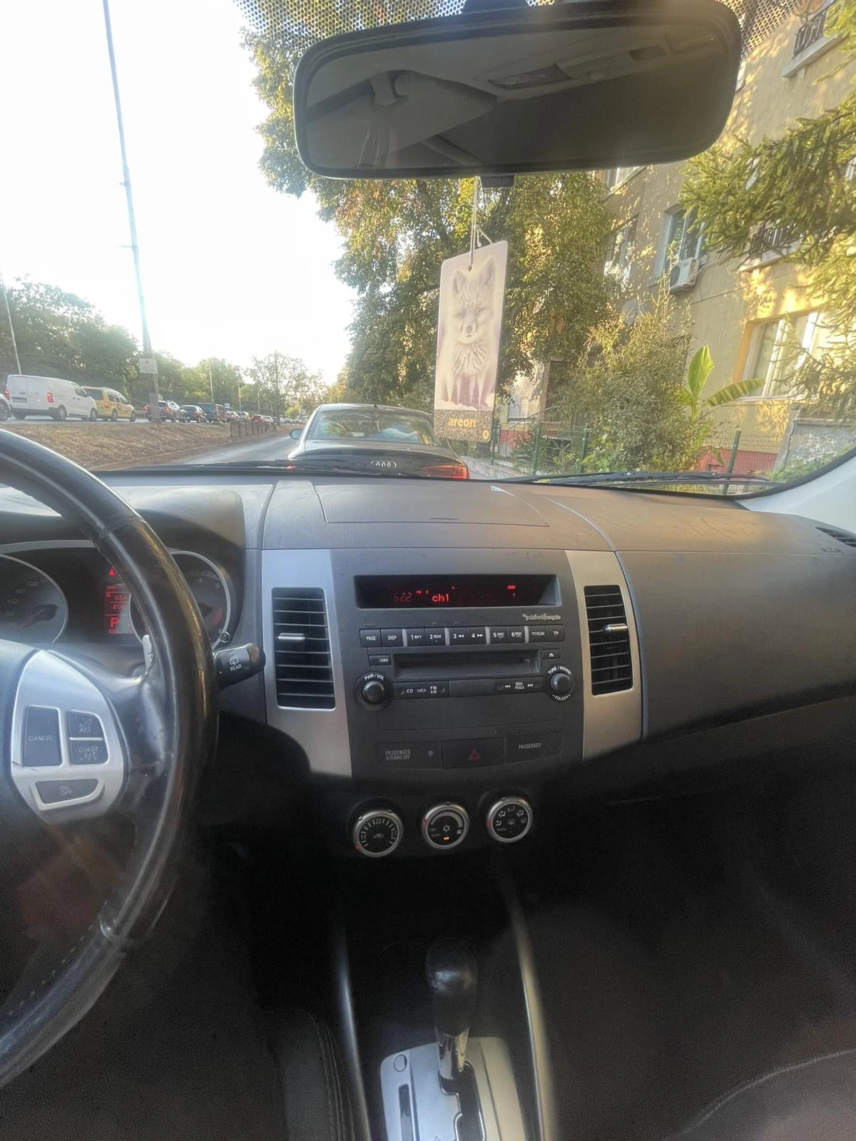 Mitsubishi Outlander, снимка 5 - Автомобили и джипове - 56271162