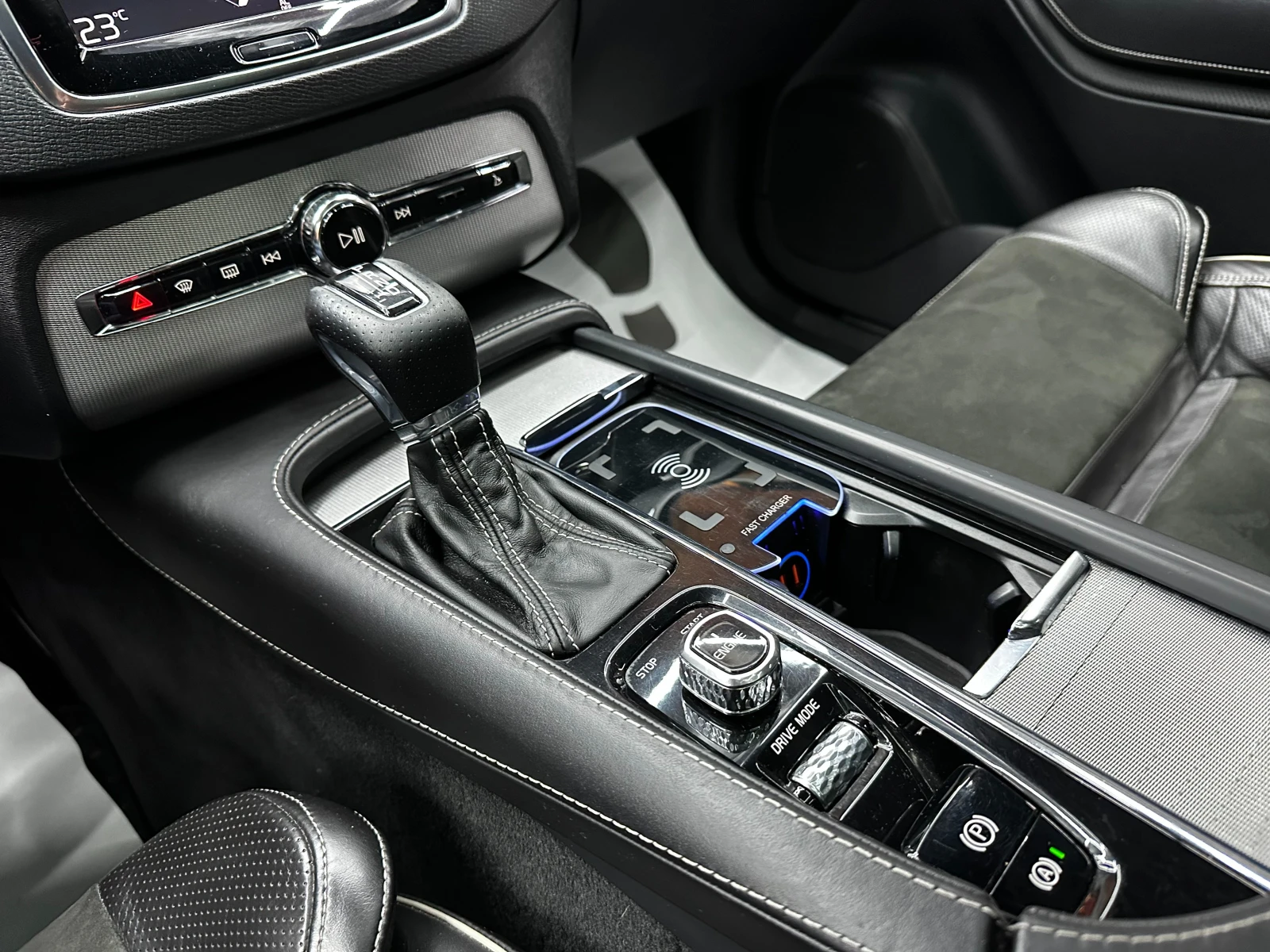 Volvo Xc90 2.0d 224 к.с. , снимка 15 - Автомобили и джипове - 56652631