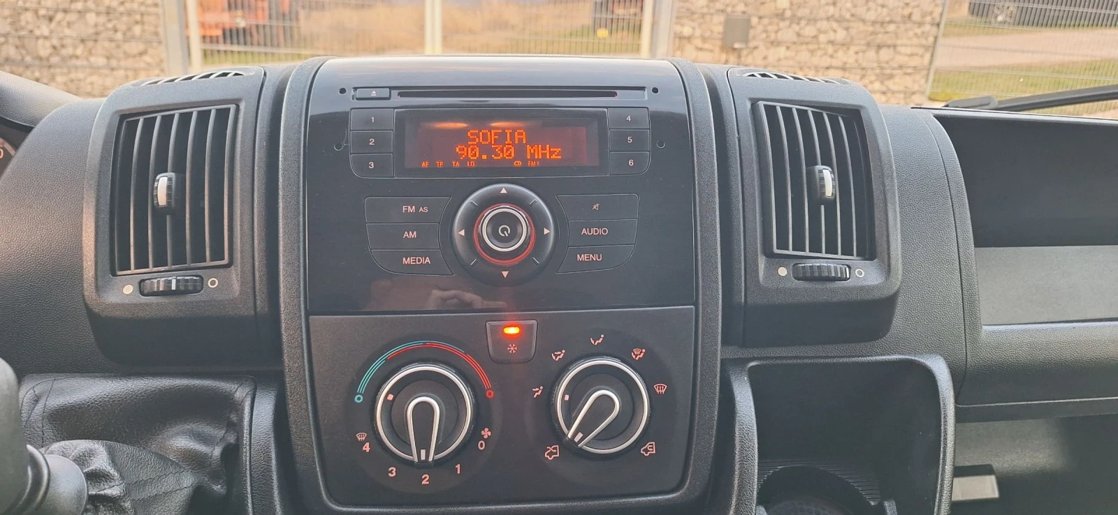 Citroen Jumper 2.2HDI 67000km....., снимка 15 - Бусове и автобуси - 53977792