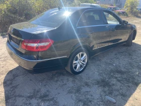 Mercedes-Benz E 220, снимка 3