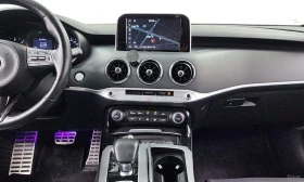 Kia Stinger 2.2d\Фулл Екстри\Въздушно окачване, снимка 14