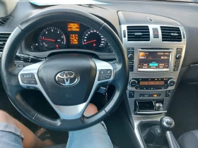 Toyota Avensis 2.0, 6ск, вер.м-р, снимка 8