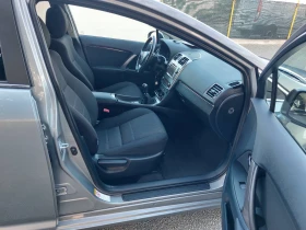 Toyota Avensis 2.0, 6ск, вер.м-р, снимка 16