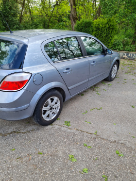 Opel Astra 1.7 CDTI 101к.с. , снимка 3