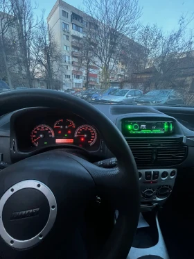 Fiat Punto 1.2 16v Клима, снимка 5