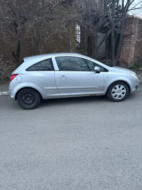 Opel Corsa 1.3 - 2100 € / 4107.24 лв. - 63837472 2