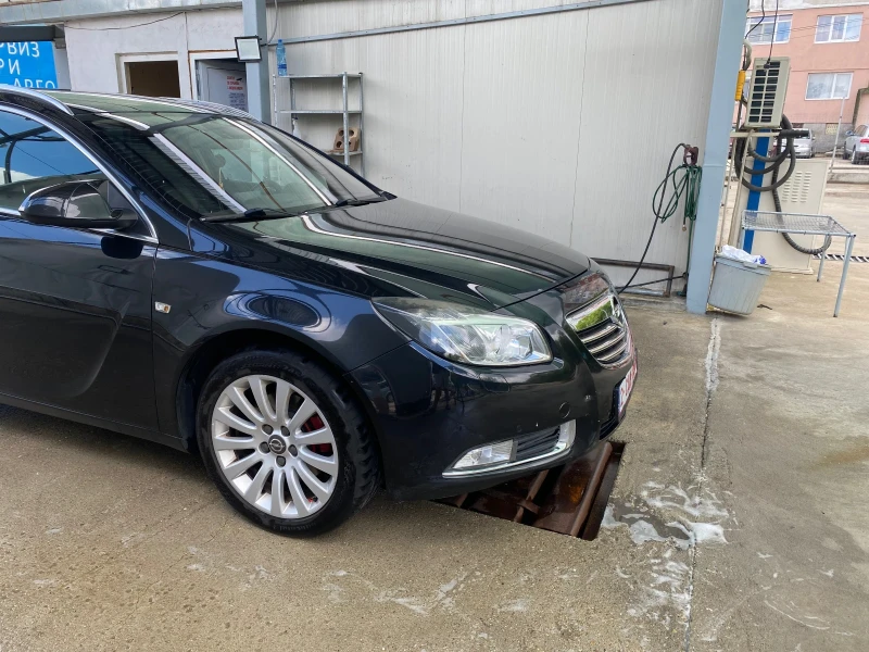 Opel Insignia, снимка 6 - Автомобили и джипове - 47528094