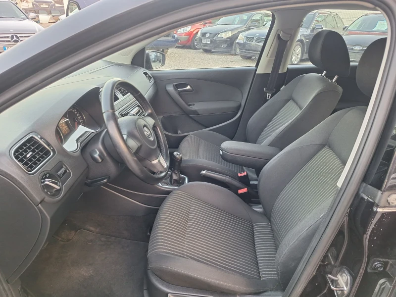 VW Polo 1.6 TDI, снимка 11 - Автомобили и джипове - 47648440