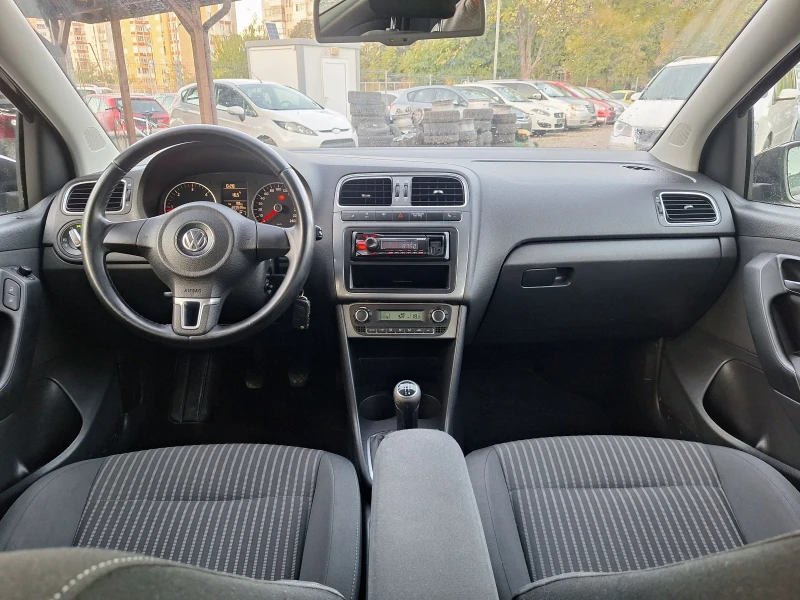 VW Polo 1.6 TDI, снимка 9 - Автомобили и джипове - 47648440